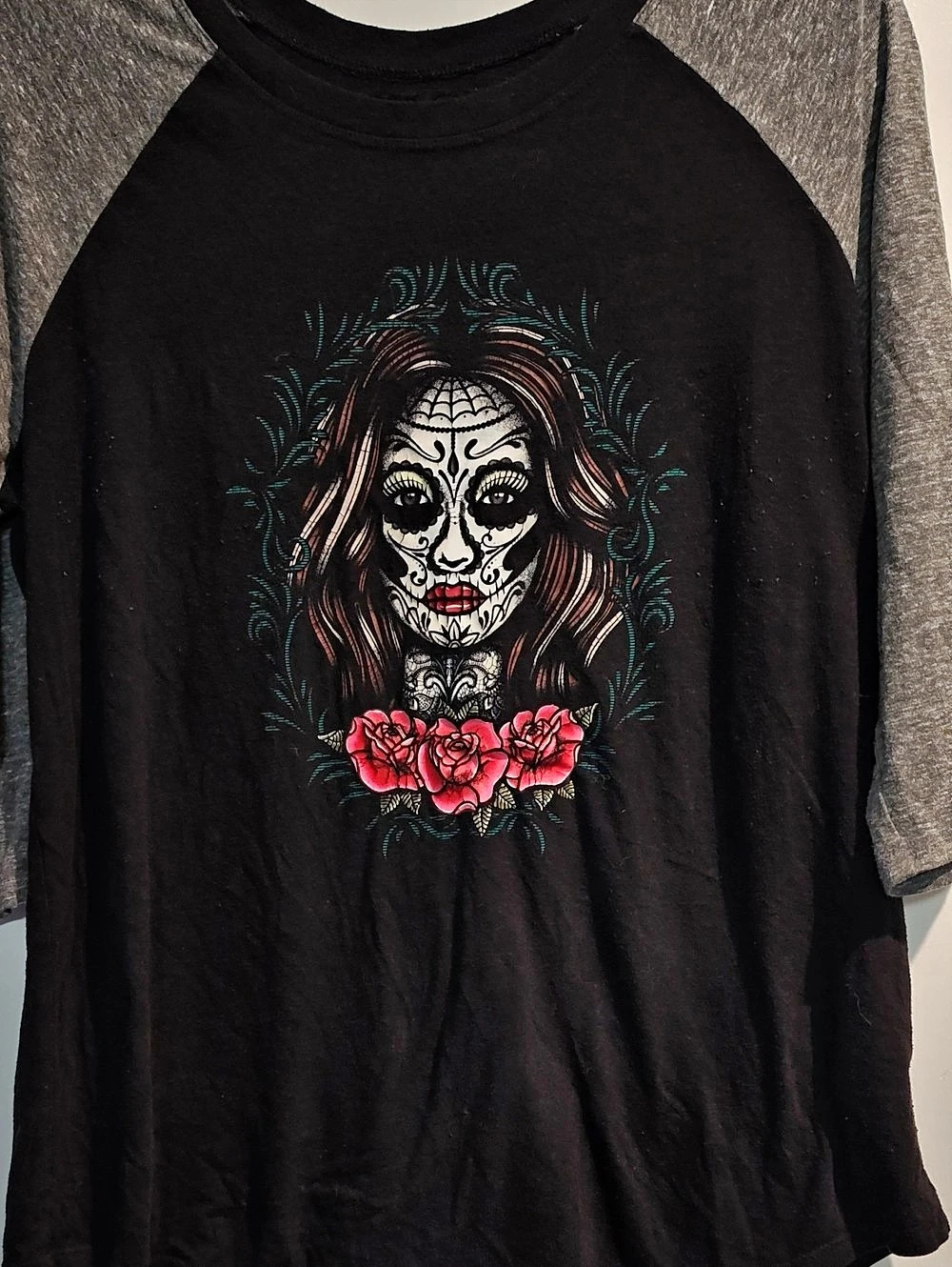 Torrid Classic Fit Heritage Jersey Crew - Muerta Girl Deep Black Sugar Skull